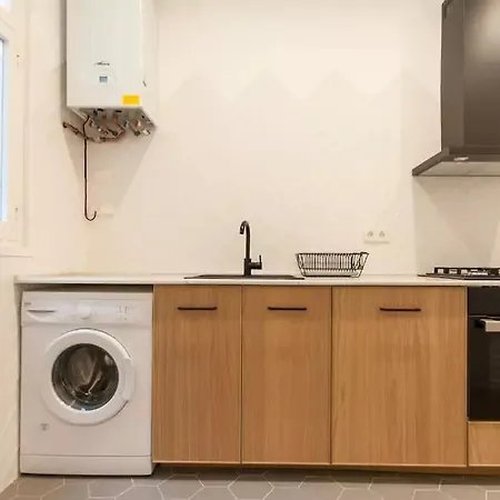 Apartamento Eg42b - Modernista En El Centro De
