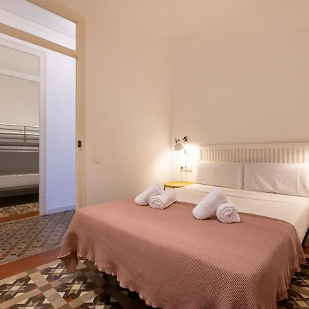 Apartamento Eg42b - Modernista En El Centro De *