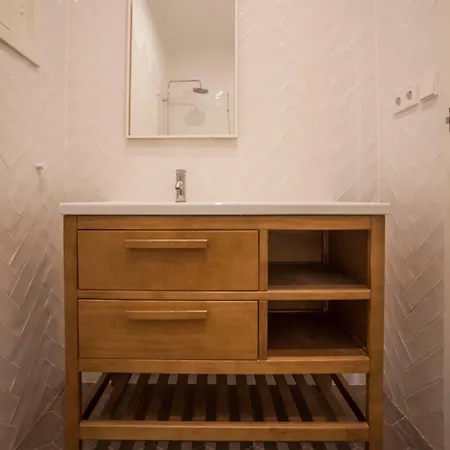 Apartmán Eg42b - Modernista En El Centro De *