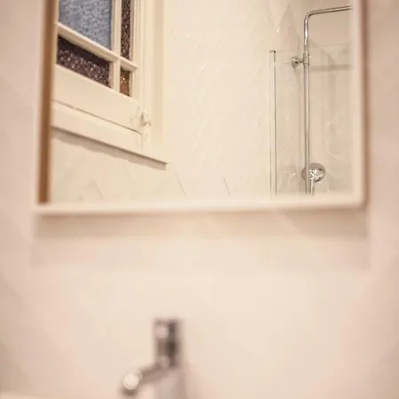 Apartment Eg42b - Modernista En El Centro De Barcelona