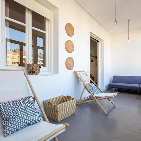 Apartment Eg42b - Modernista En El Centro De