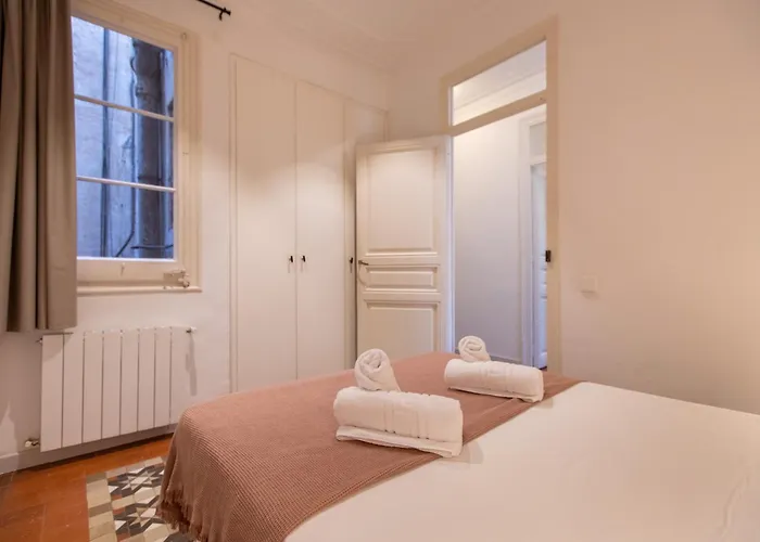 شقة Eg42b - Piso Modernista 6 Pax Con Wifi En Centro برشلونة